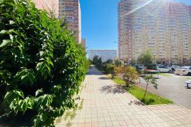 продается 2-х квартира 