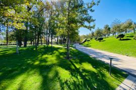 продается 2-х квартира  