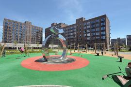 Трёхкомнатная для большой семьи.