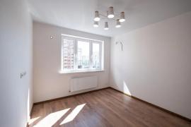 продается 2-х квартира  