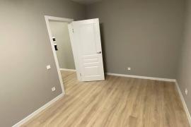 продается 2-х квартира  