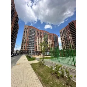 Трёхкомнатная с ремонтом