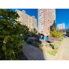 продается 2-х квартира