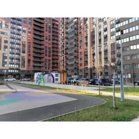 Трёхкомнатная к-ра большая кухня