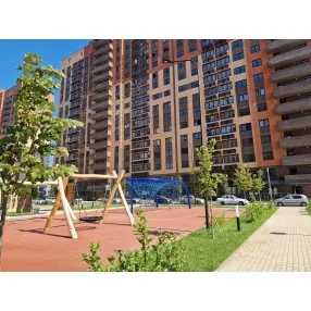 Трёхкомнатная квартира с ремонтом!